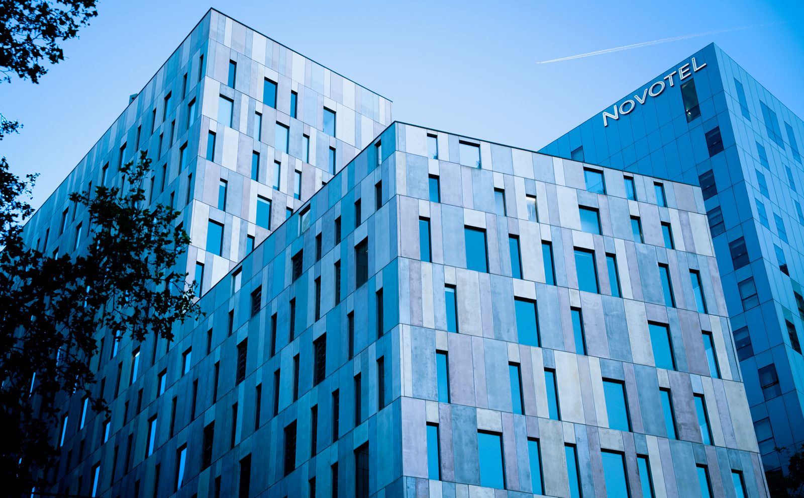 Contemporary multi-storey hotel building
